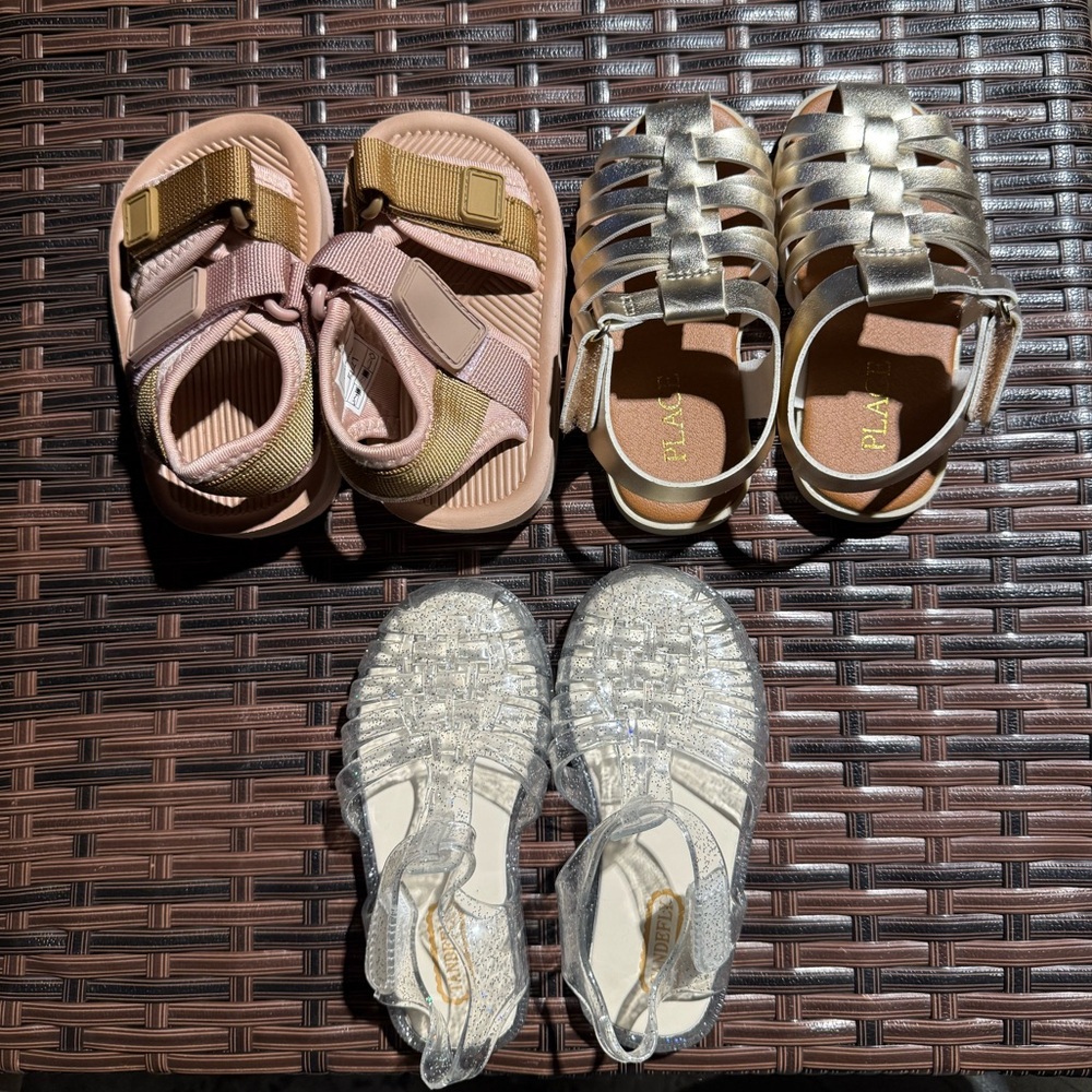 Stylish Toddler Girl Sandals Set - Size 6-7